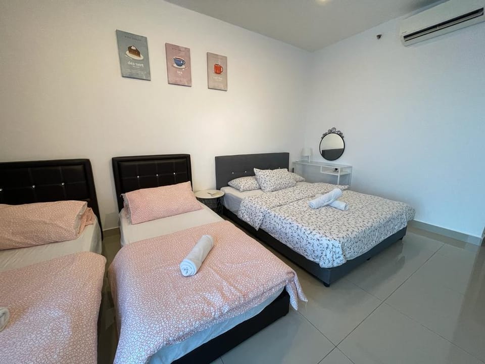 Paul's Studio 4 @Trefoil Setia Alam, Shah Alam Apartment in Selangor, Malaysia