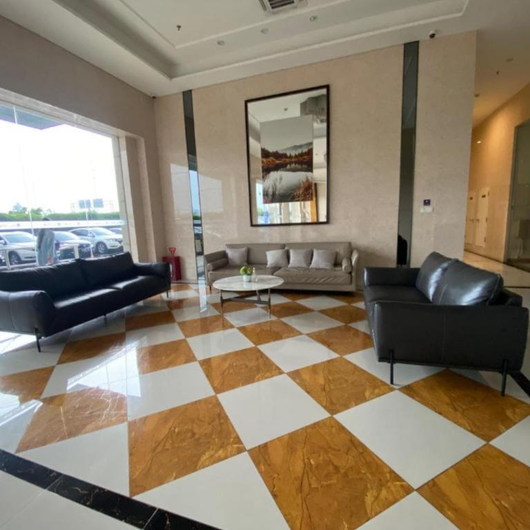 Sky House BSD by SM ROOM Hotel in West Java
