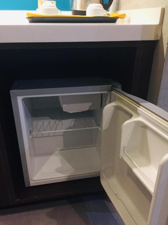 CozyStudioforFamily&Friends+Pool+Gym1905 Apartment in Quezon City