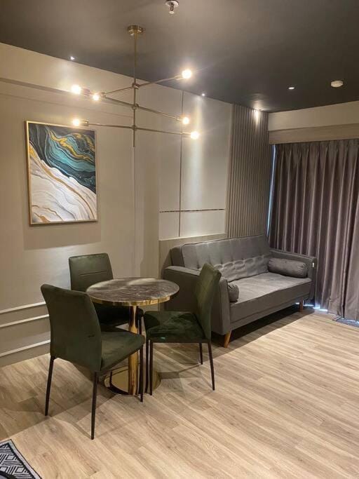 Daymentroom Apartemen R711 2 BR Pasteur Bandung Apartment in Bandung