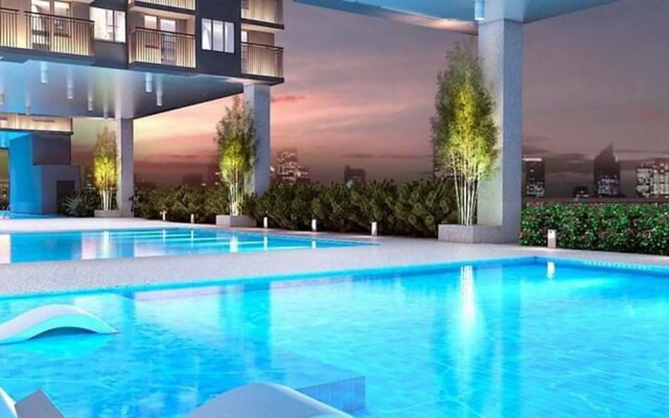 Brand-new European-design condo in MOA area Apartment in Pasay