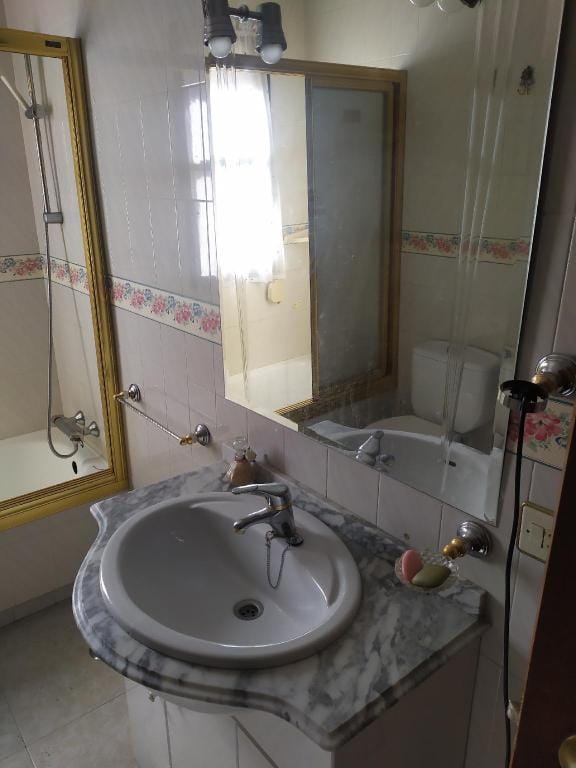 Habitación Privada  Doble Toledo Polígono Apartment in Toledo