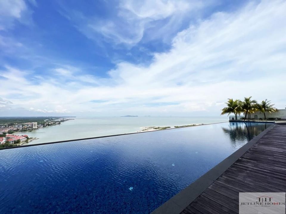 Silversc@pe Melaka Seaview Stay-2room/5pax/tvbox Apartment in Malacca