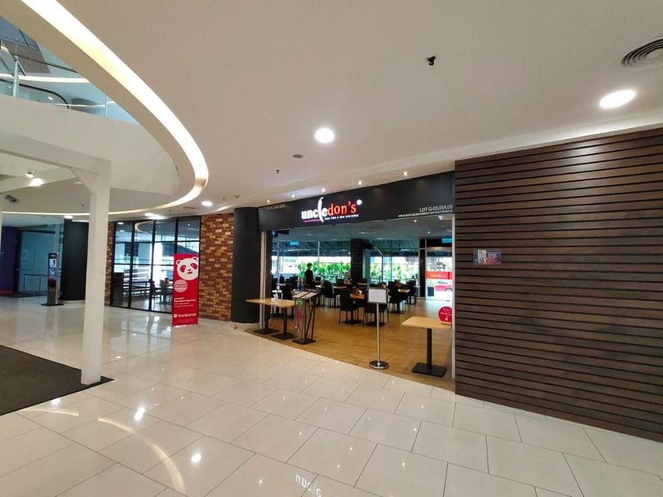 Studio 50m Shopping Mall Subway RooftopPool SH Vacation rental in Federal Territory of Kuala Lumpur
