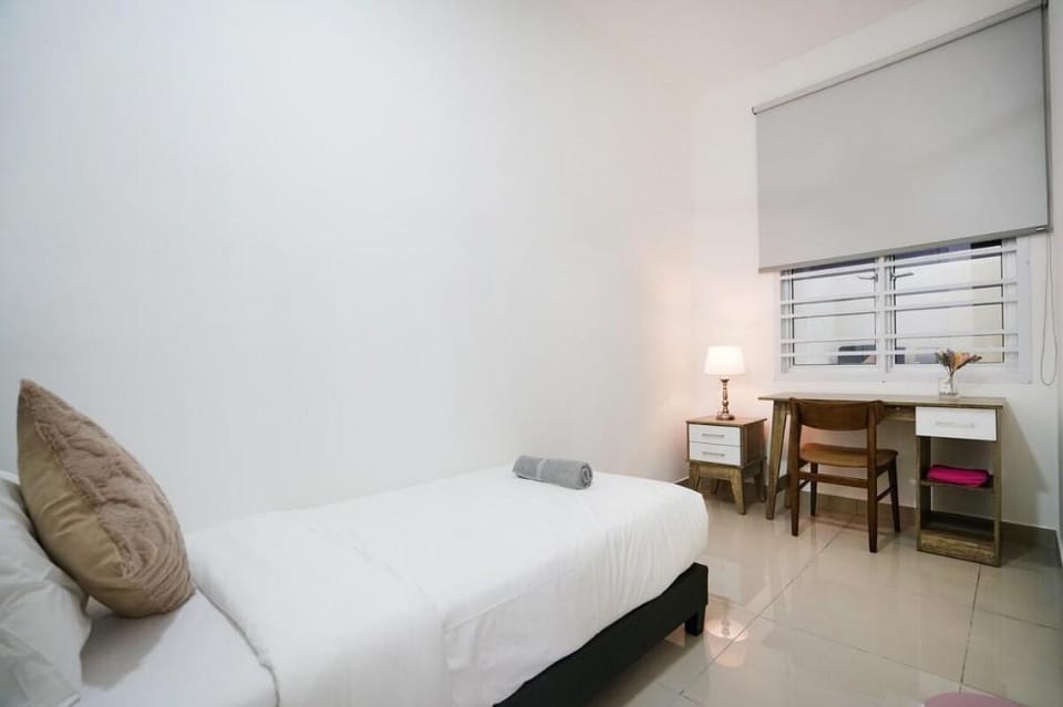 Desaru 75S7 Warm Elegant style by Joyfully Vacation rental in Johor