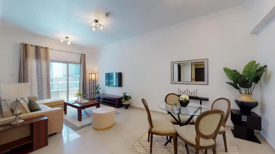 Trendy One Bed Apt. in Ontario Tower Apartment in Dubai