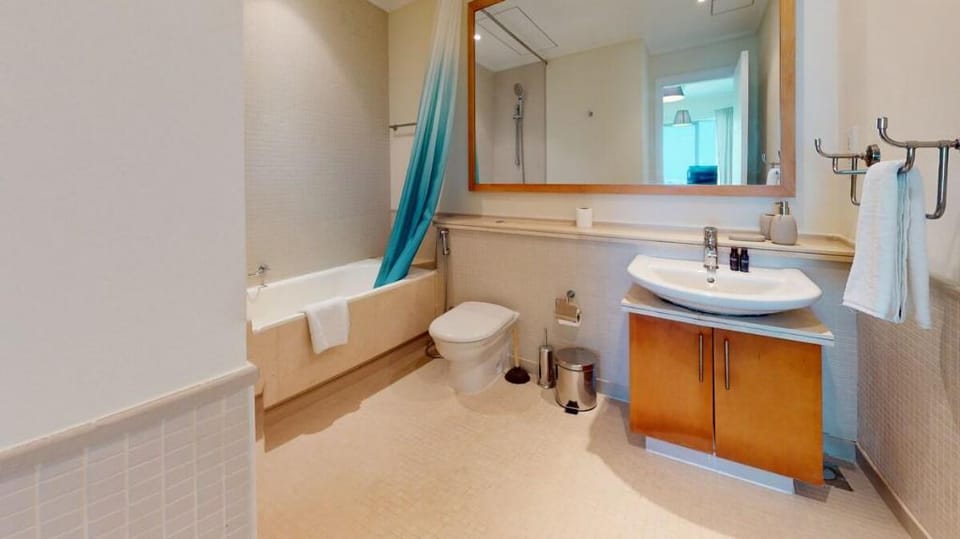 Bright & Modern 1BR Apt. in Paloma Tower Apartment in Dubai