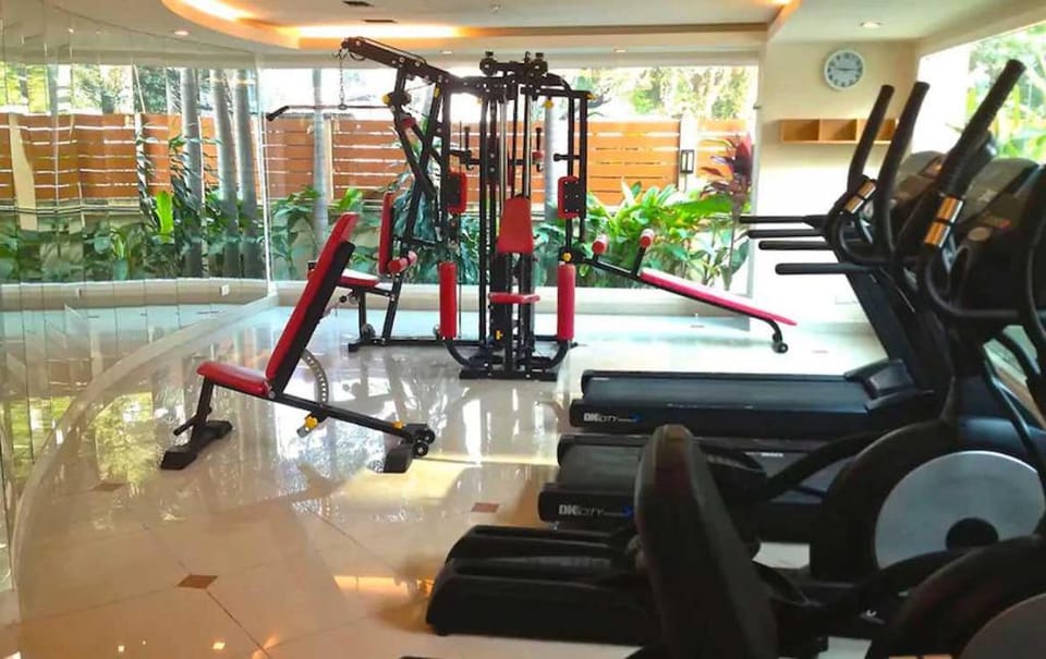 City Garden - 2 Bed Pool View close Walking Street Apartment in Pattaya City
