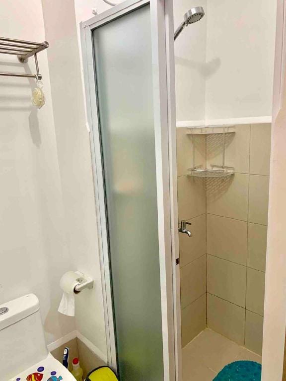 Affordable Brand New Fully Furnished Condo Unit Vacation rental in Makati