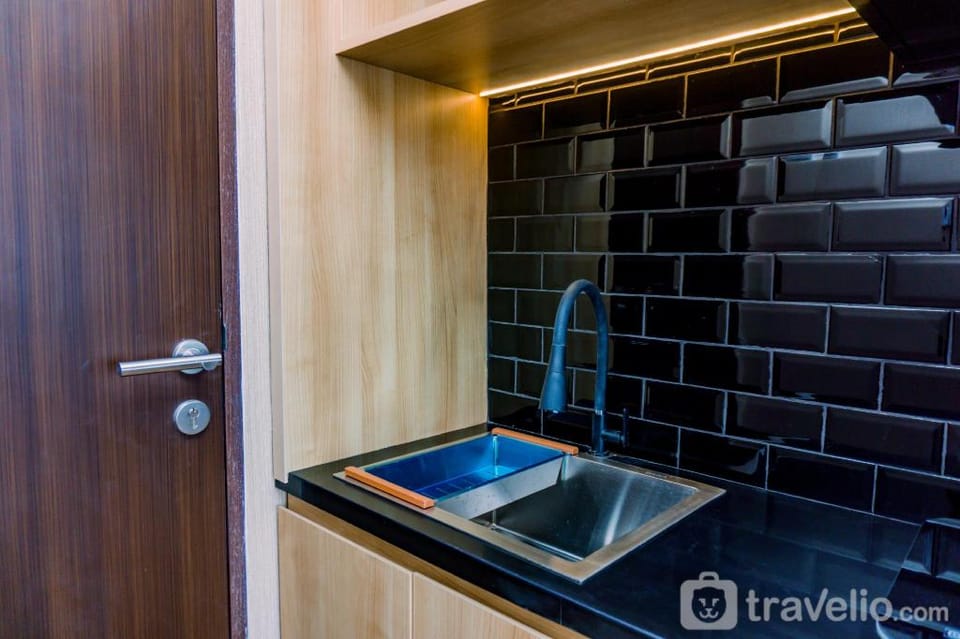 High Floor Studio at Transpark Bintaro By Travelio Apartment in Jakarta