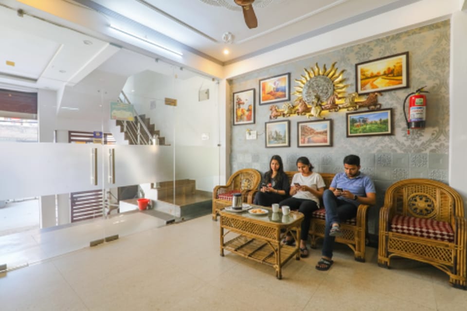 FabHotel Triveni Hotel in Uttar Pradesh