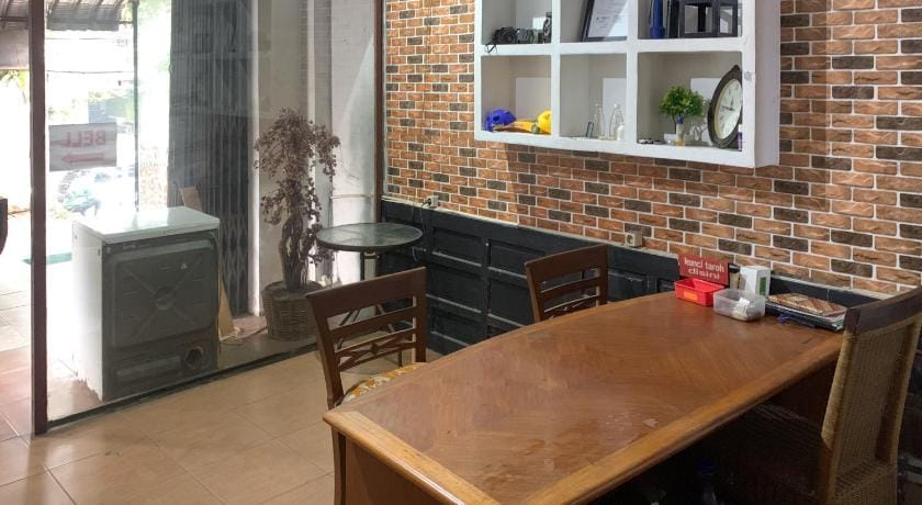 OYO 92262 Backpacker Homestay Cibubur Hotel in West Java