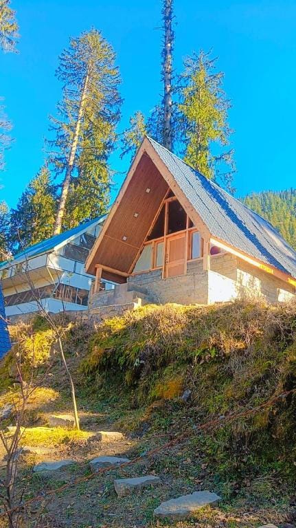 private villas in sosan, kalgha -Aragorn villa Villa in Himachal Pradesh