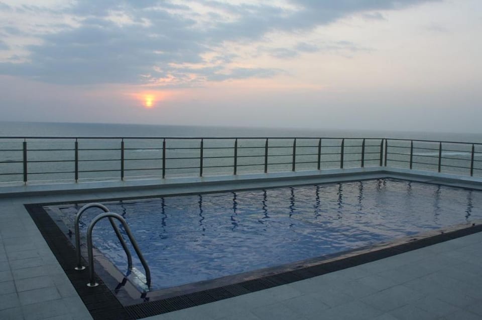 Spectacular Sea View 3 Bedrooms Apartment Apartment in Colombo