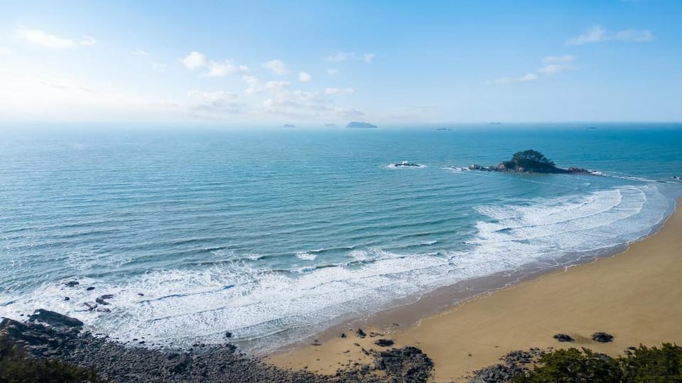 Taean Hansung healingcamp dokche pension Bed and Breakfast in South Korea