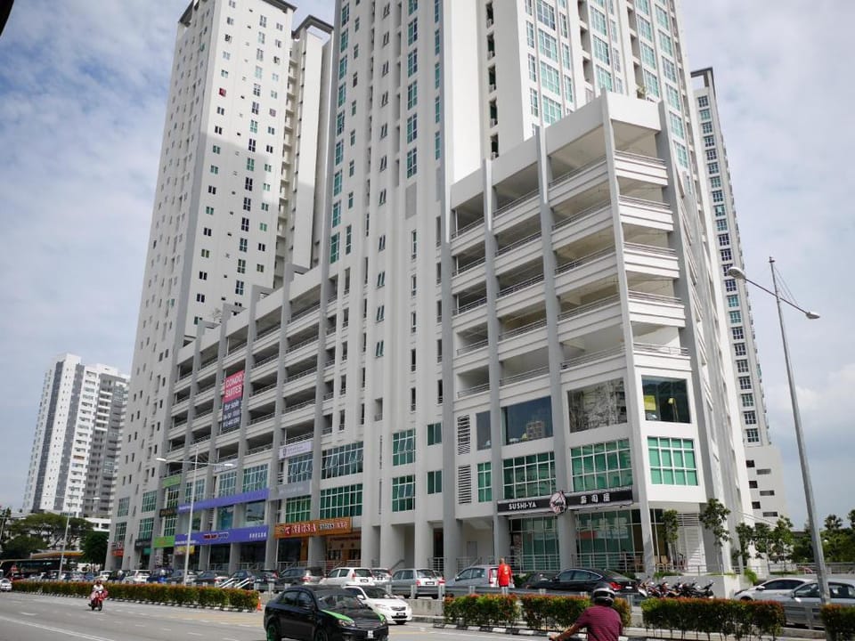 D.D Condominium 1Bedrooms & Carpark Georgetown 23A Apartment in George Town