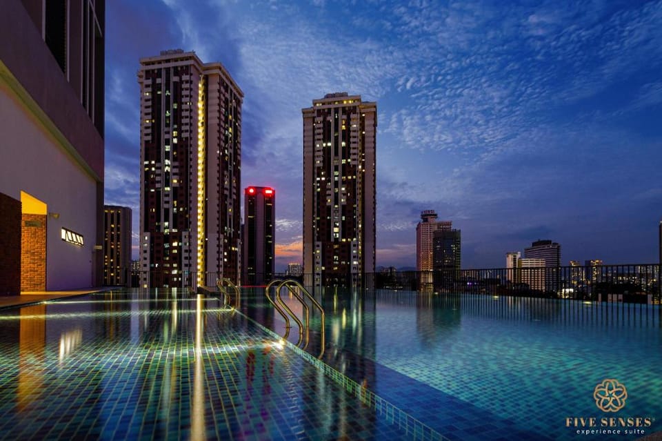 Chambers Residence Kuala Lumpur by Roam Apartment in Federal Territory of Kuala Lumpur