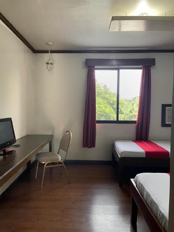 RJ Space - Northview Inn Iloilo Room 4 Apartment in Iloilo City