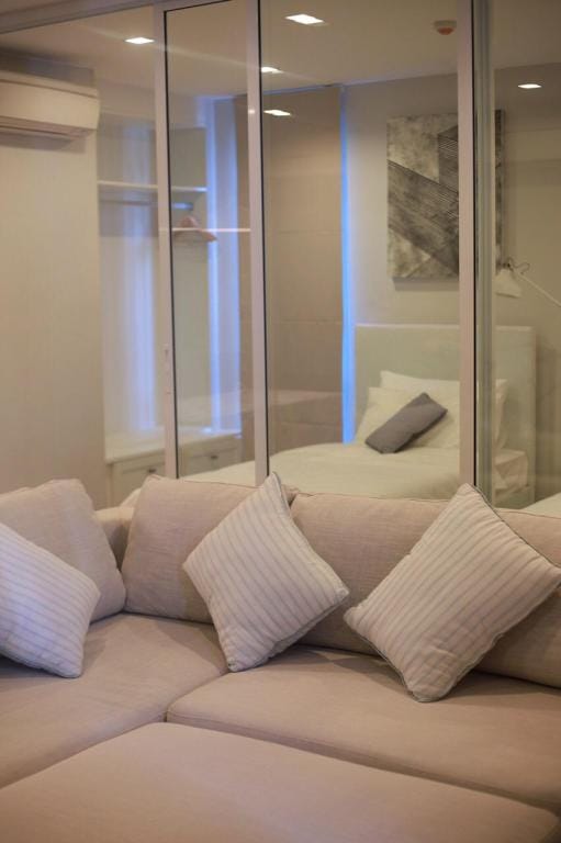 The crest santora “Luxury “ Apartment in Hua Hin District