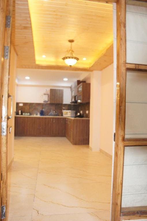 Club House apartment The mall shimla Apartment in Shimla