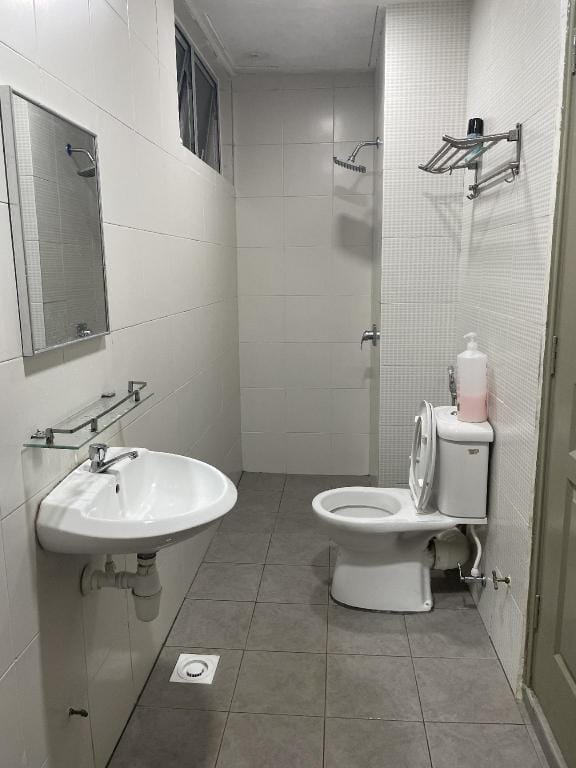 Arastin Quintet Muslim Homestay Cameron - WiFi Apartment in Tanah Rata