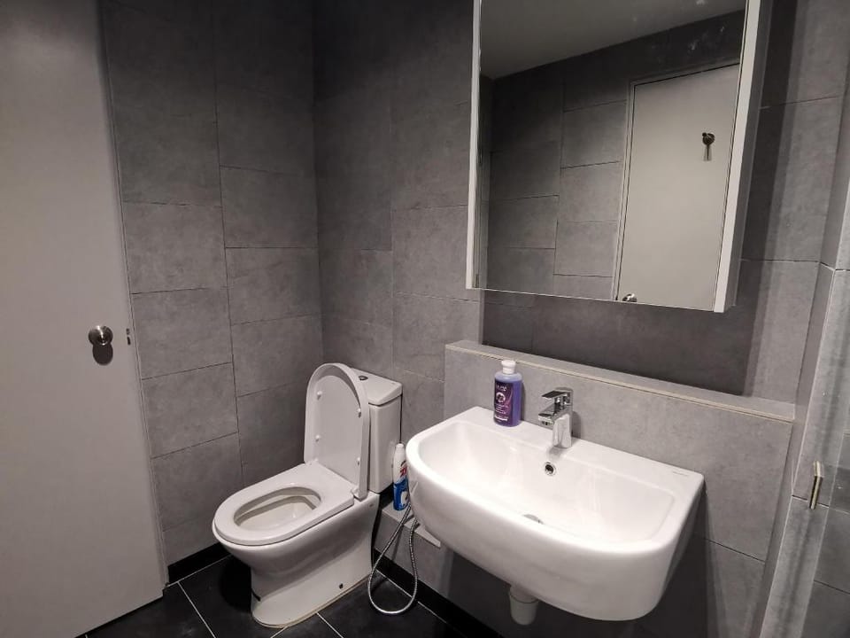 SelesaHome | J126  | City  View | Jesselton Quay  Apartment in Kota Kinabalu