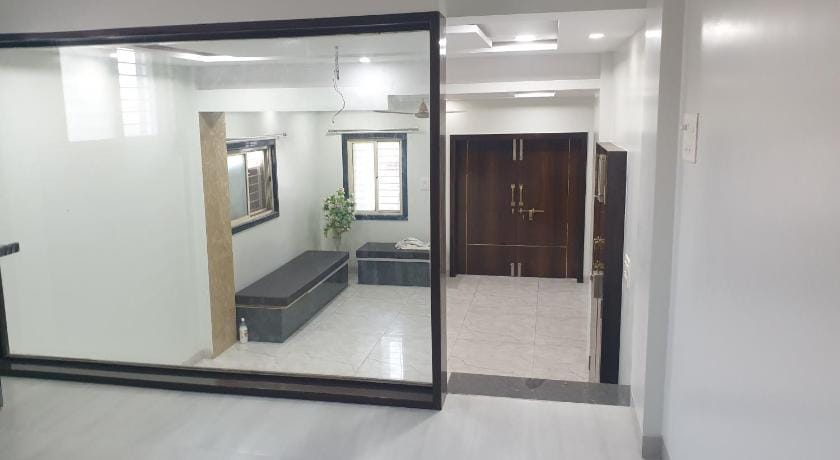 Taj Bi Plaza Apartment in Maharashtra