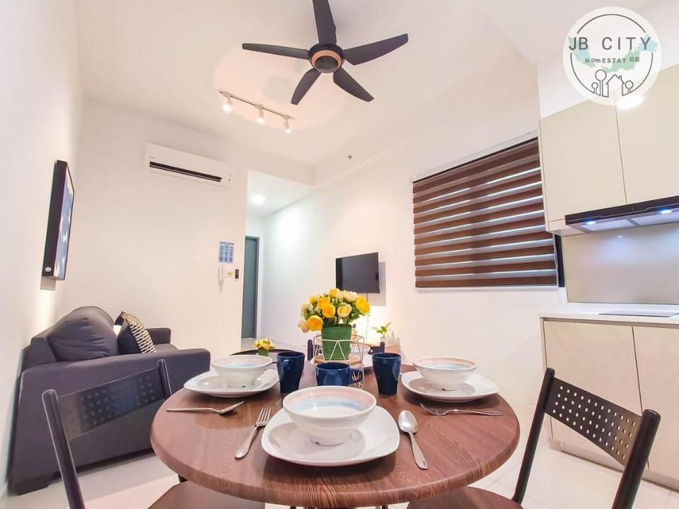 Paradigm Junior Family Suites by RR JBcity Apartment in Johor Bahru
