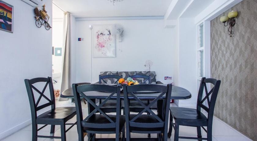 Nautilus Bay Home Inn Hotel in George Town