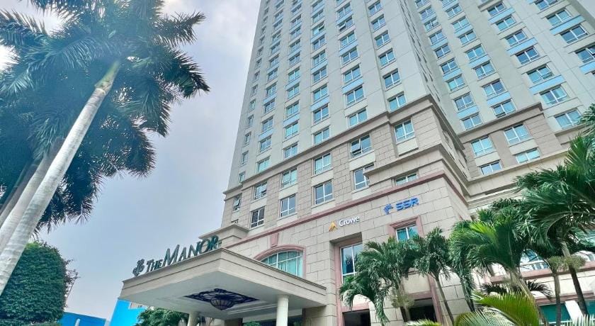 Diny ApartHotel - Rooftop Pool - The Manor 2 Apartment in Ho Chi Minh City