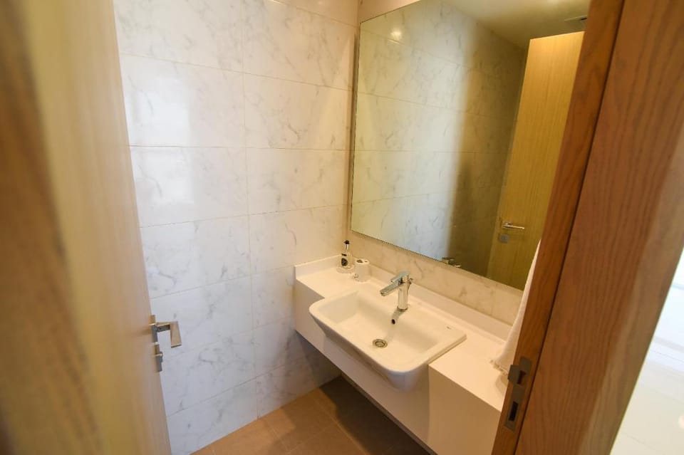 High-Rise Chic Apt With Fantastic Panoramic Views Apartment in Dubai