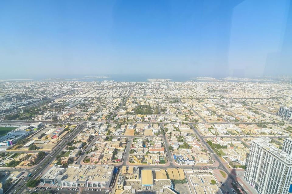 High-Rise Chic Apt With Fantastic Panoramic Views Apartment in Dubai