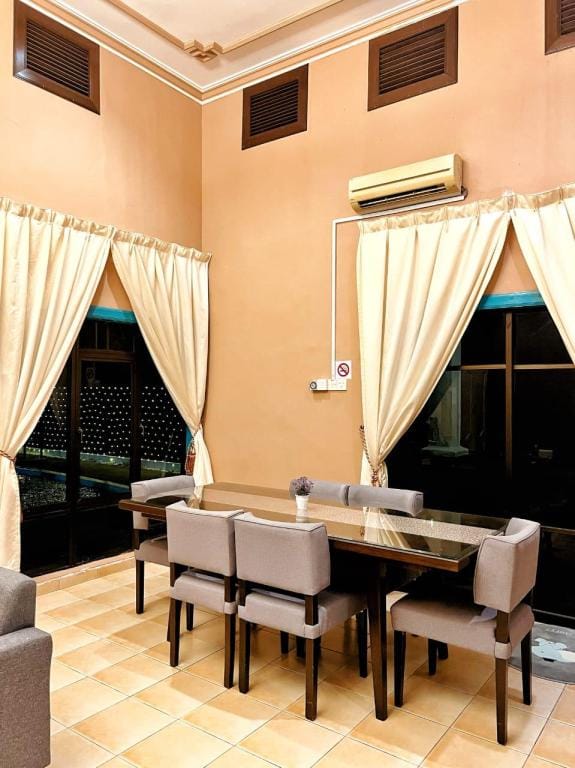 Afamosa Resort 16Pax Melaka  V5GardenHome Melacca Villa in Negeri Sembilan, Malaysia