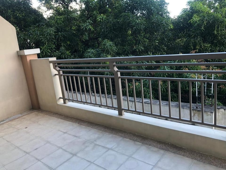 Two Bedroom Fully Furnished 70sqm CONDO PASIG Apartment in Pasig