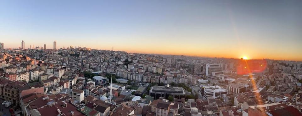 Great City View | 1 BR Apartment in Istanbul