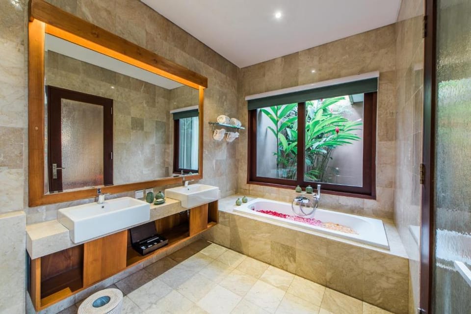 Luxury 1BDR Villa with Private Pool at Seminyak Villa in Kuta