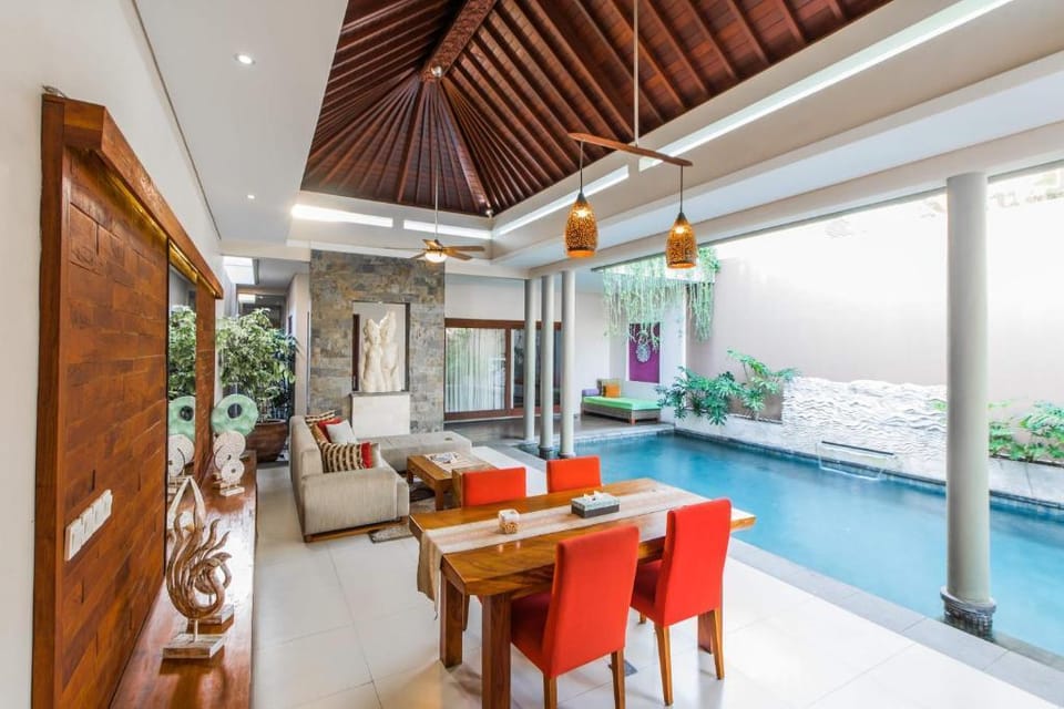 Luxury 1BDR Villa with Private Pool at Seminyak Villa in Kuta