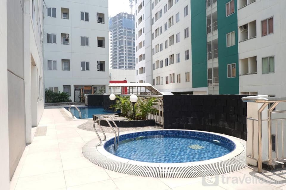 Simply Modern Studio Pavilion Permata By Travelio Apartment in Surabaya