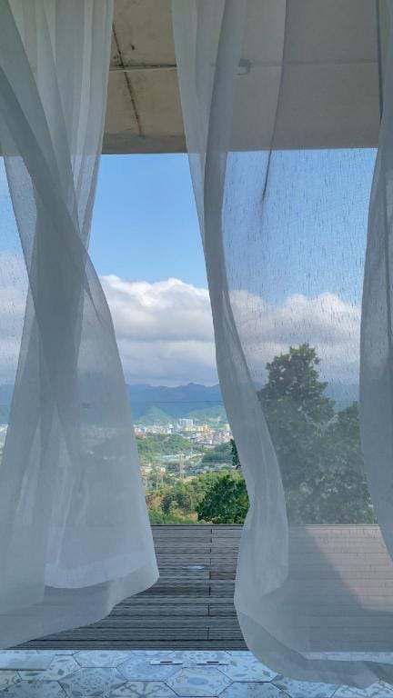 Hoà Bình Ann's Villa Hill Villa in Laos