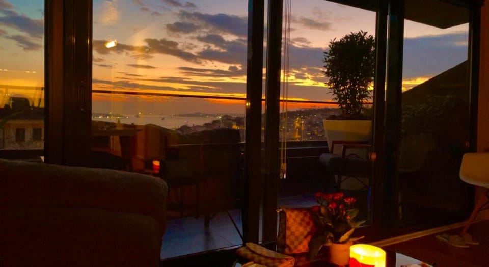 Bosphorus Seaview flat & Alexa smart home Vacation rental in Istanbul