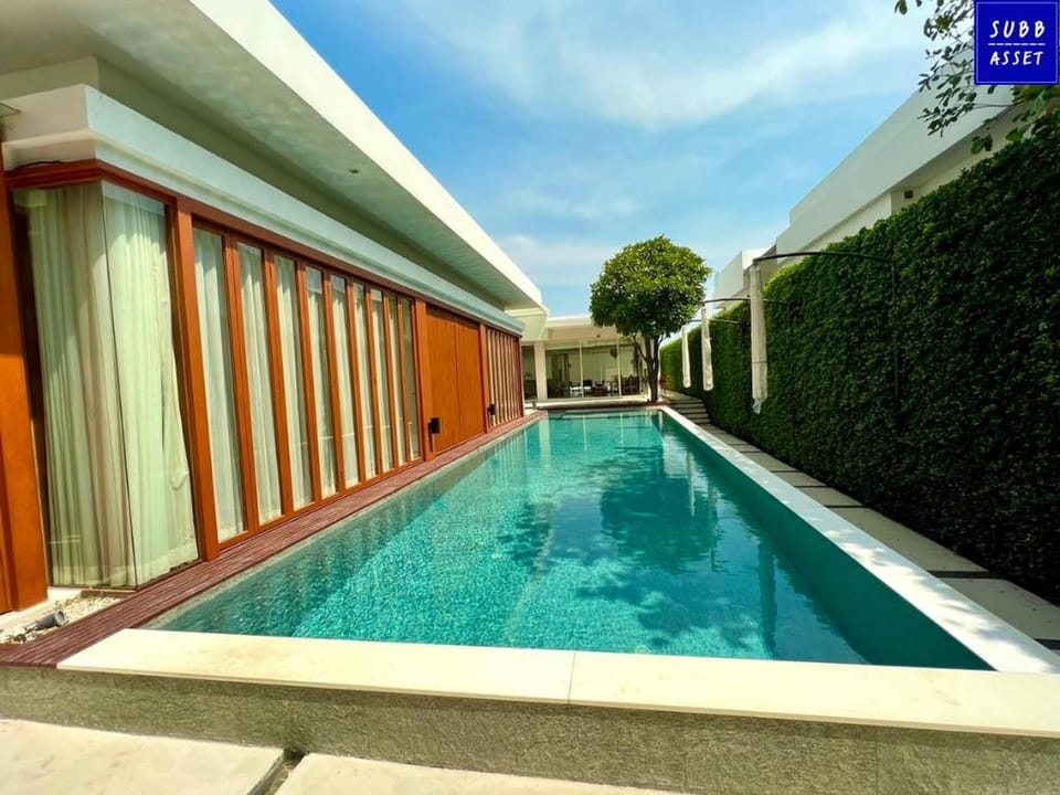 Beachfront Modern PoolVilla For 15 person | Huahin Villa in Hua Hin District