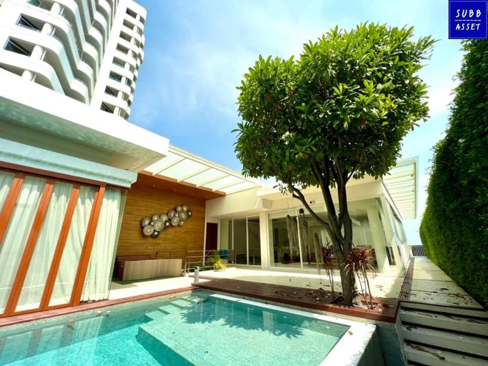 Beachfront Modern PoolVilla For 15 person | Huahin Villa in Hua Hin District