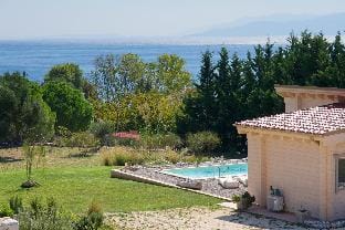 Driftwood eco Villa, privacy and tranquility! Apartment in Cephalonia