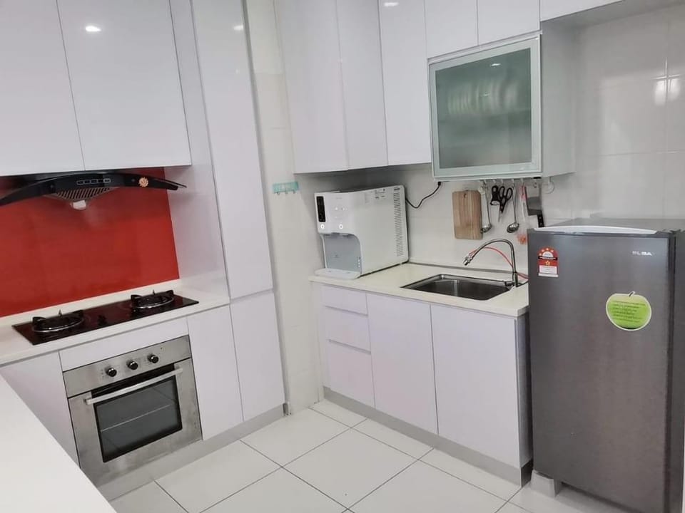 Bukit Indah (8PAX) SkyView apartment /Aeon mall /  Apartment in Johor Bahru