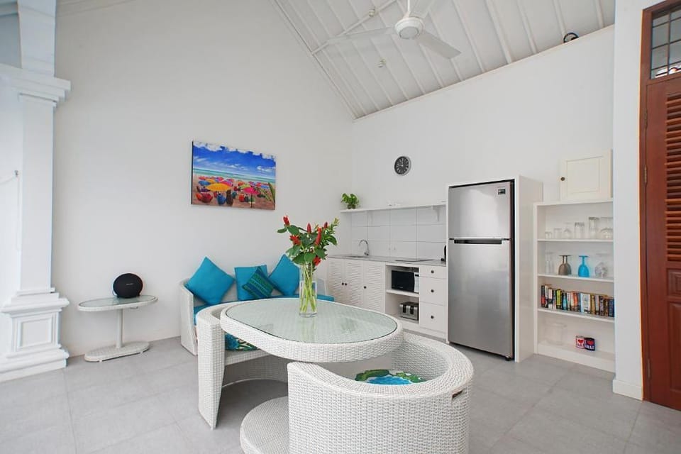 Gorgeous Villa at Seminyak Featuring 2BDR and Pool Villa in Kuta