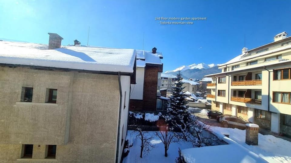 Top modern refurbished apartment 550m from gondola Apartment in Bansko
