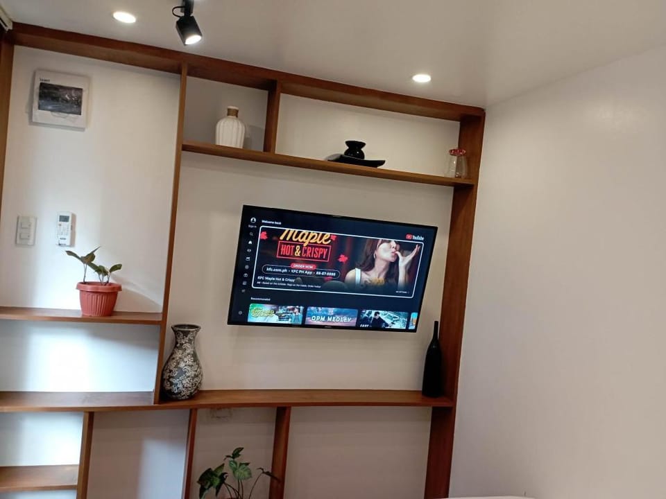 CONTAINER HOME MANDALUYONG | N05 (F) Vacation rental in Mandaluyong