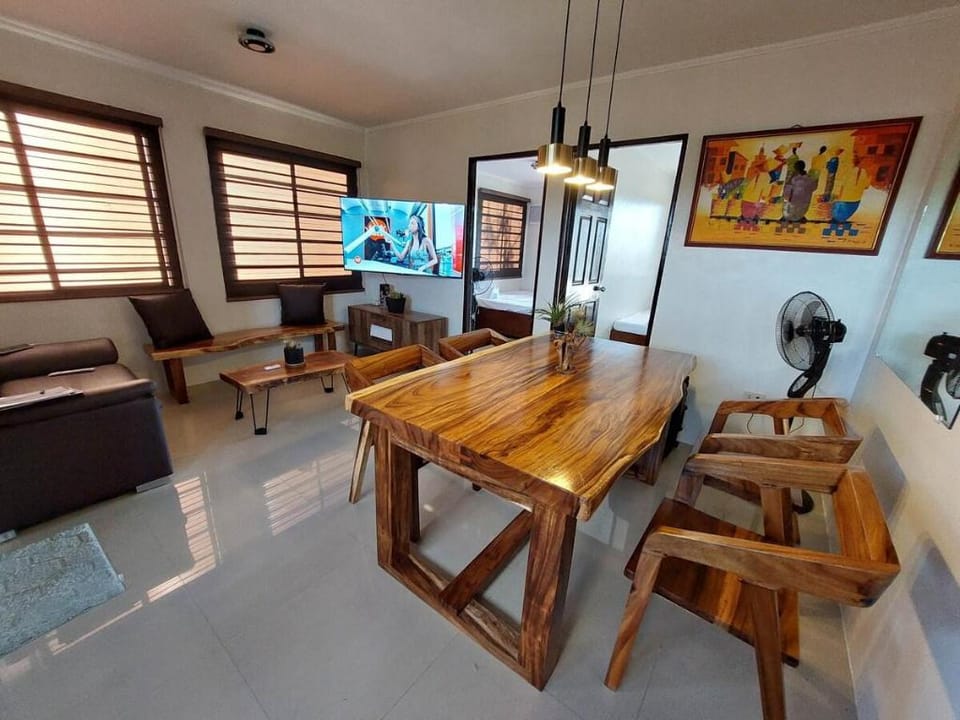 Serene Victoria Apartment in Antipolo
