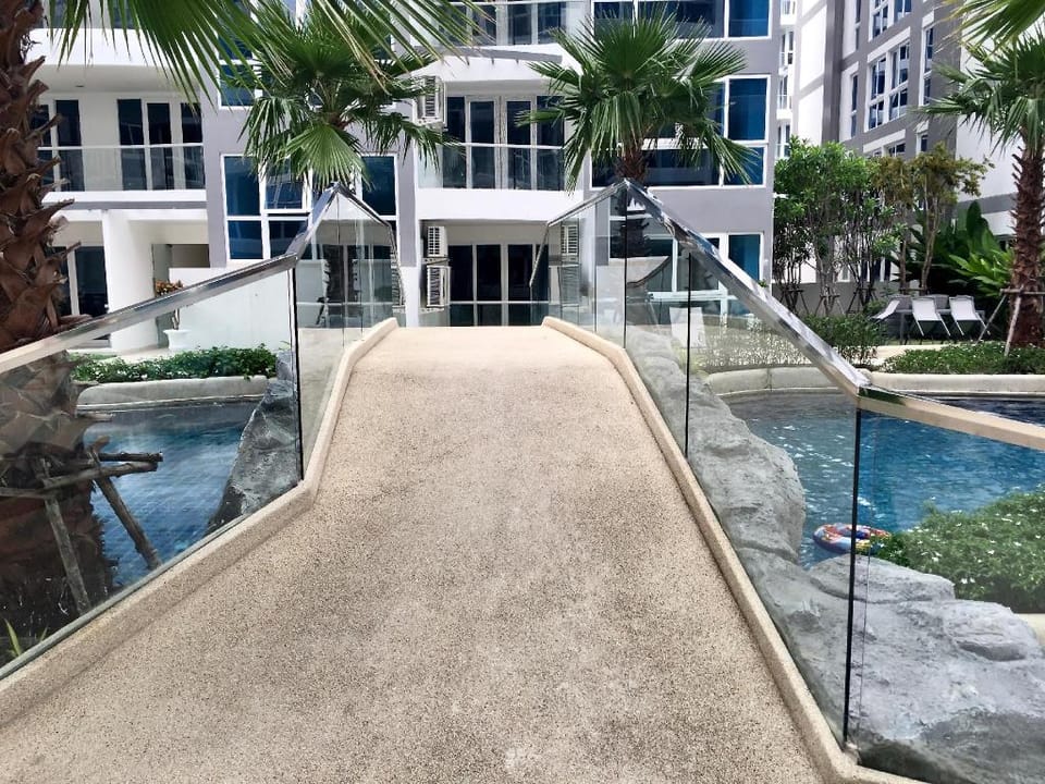 Luxury Condo B3 by Pattaya City Estates Apartment in Pattaya City