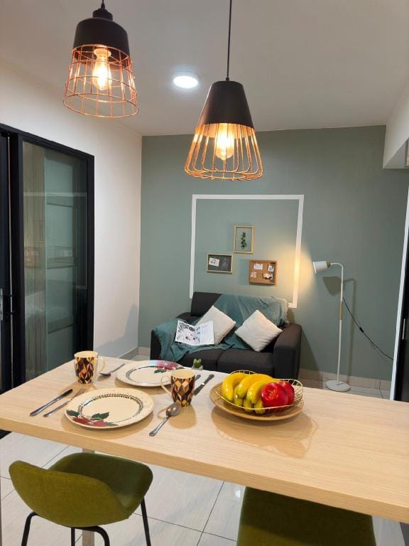 Almas suites Cozy NETFLIX100mbps By STAY Vacation rental in Johor
